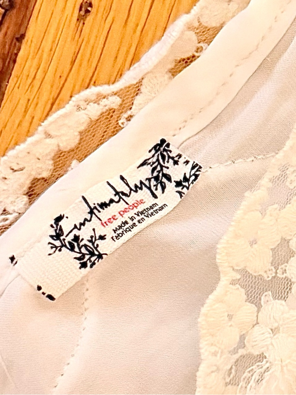Free People Someone Like You Cami Top Adjustable Lace & Ribbons NWOT Ivory  M - Picture 5 of 16